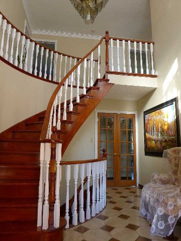 60 Birch Ave, Richmond Hill, L4C6C6 | Image 2