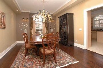 126 Old Surrey Lane, Richmond Hill, L4C8S6 | Image 3