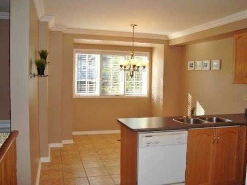 118 Mugford Rd, Aurora, L4G 7J8 | Image 3