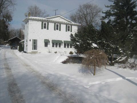 1610 19th Ave, Richmond Hill, L4E3R9 | Image 2