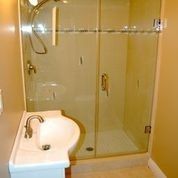 217 Hampton Crt, Newmarket, L3Y6J5 | Image 2