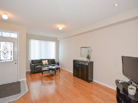 43 Sedgeway Hts, Vaughan, L4H3A9 | Image 2