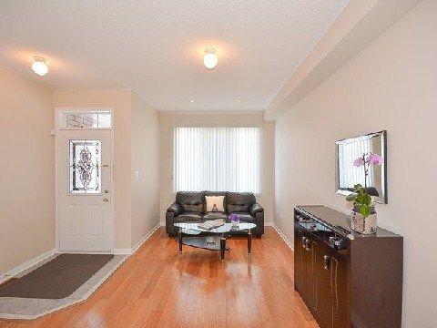 43 Sedgeway Hts, Vaughan, L4H3A9 | Image 3