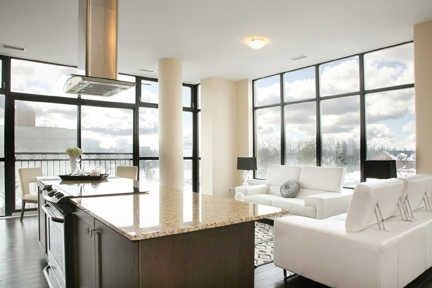 405 - 10376 Yonge St, Richmond Hill, L4C3B8 | Image 2