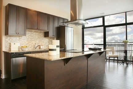 405 - 10376 Yonge St, Richmond Hill, L4C3B8 | Image 3