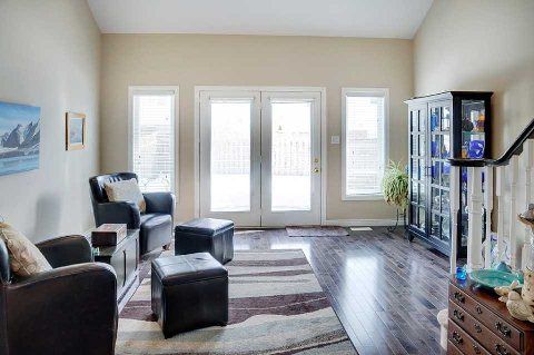 39 Stoneham St, New Tecumseth, L9R2E6 | Image 3