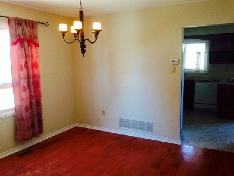 337 Bristol Rd, Newmarket, L3Y8A1 | Image 2