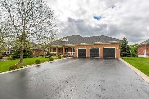 49 Pettet Rd, Whitchurch-Stouffville, L4A 7X4 | Image 2