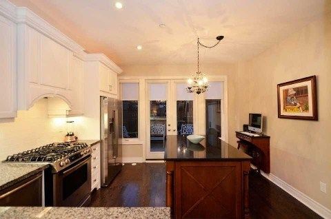 10 Powseland Cres, Vaughan, L4L0C5 | Image 3