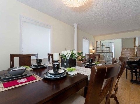 61 Formosa Dr, Richmond Hill, L4S1S9 | Image 2