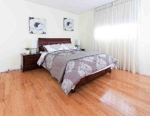 61 Formosa Dr, Richmond Hill, L4S1S9 | Image 3