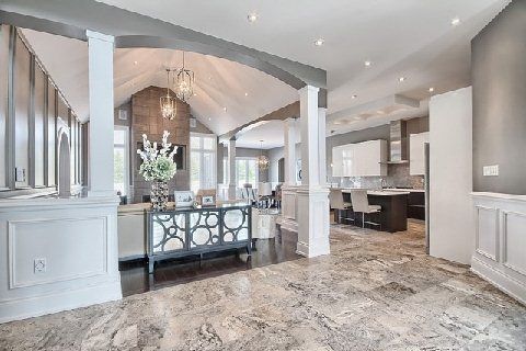 2 Dale Cres, Bradford West Gwillimbury, L0L1L0 | Image 3