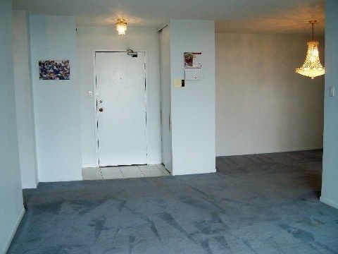 1106 - 7811 Yonge St, Markham, L3T4S3 | Image 3