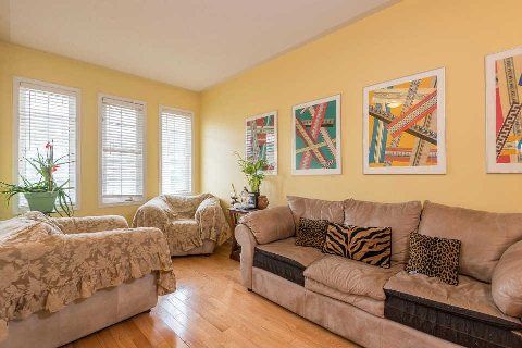 140 Dolce Cres, Vaughan, L4H3C7 | Image 3