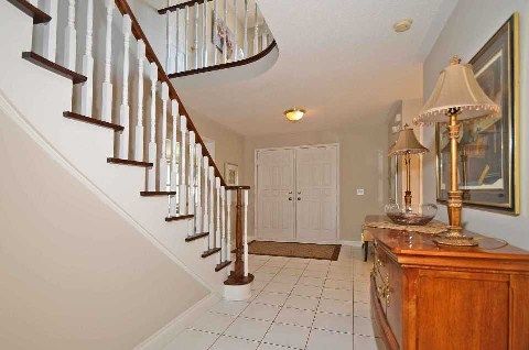 4 Casson Pl, Markham, L3R0G2 | Image 3