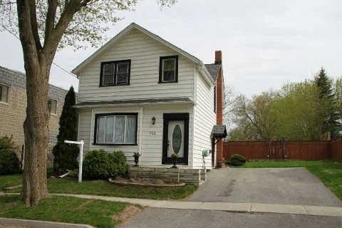 416 Simcoe St, Newmarket, L3Y2M3 | Image 2