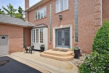 75 Rachelle Crt, Vaughan, L4L1A6 | Image 3