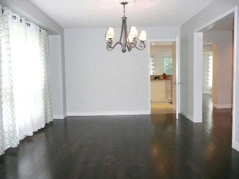 53 Conistan Rd, Markham, L3R8K6 | Image 3