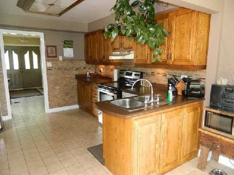 2032 Chantler St, Innisfil, L0L2M0 | Image 2