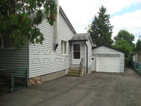 39 Windsor Dr, Whitchurch-Stouffville, L4A7X3 | Image 2