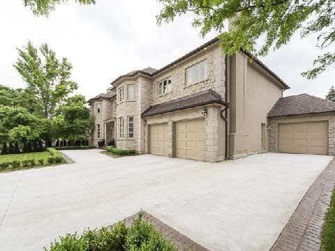 16 Flatbush Ave, Vaughan, L4L8K3 | Image 2