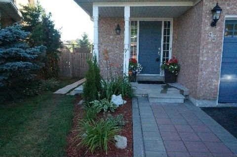 95 Long Point Dr, Richmond Hill, L4E3Z7 | Image 2