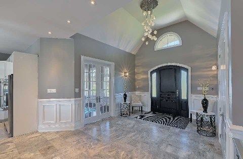 2 Dale Cres, Bradford West Gwillimbury, L0L1L0 | Image 2