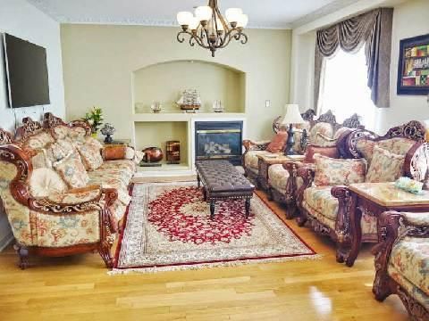 18 Bridleford Crt, Markham, L3P7Z2 | Image 2