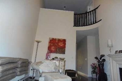 2857 Elgin Mills Road, Markham, Ontario image-0-4