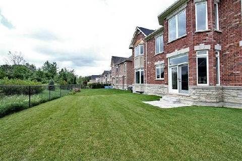 229 Hunterwood Chse, Vaughan, L6A4R2 | Image 3