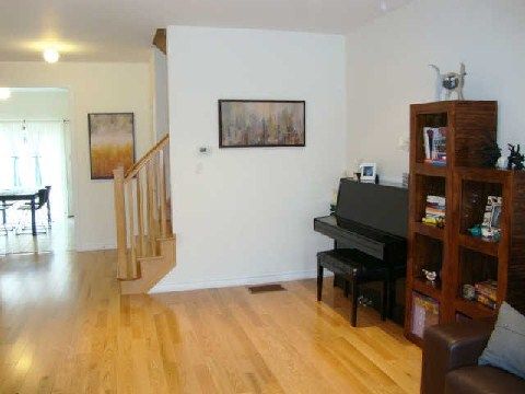 24 Hammersly Blvd, Markham, L6E0H6 | Image 3