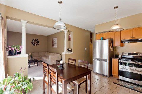 5 Forest Valley Rd, Markham, L6E1V1 | Image 3
