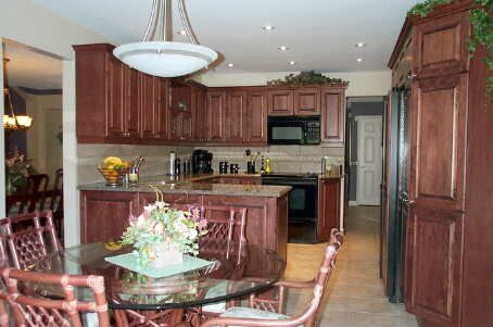 66 Marion Cres, Markham, L3P6E4 | Image 2