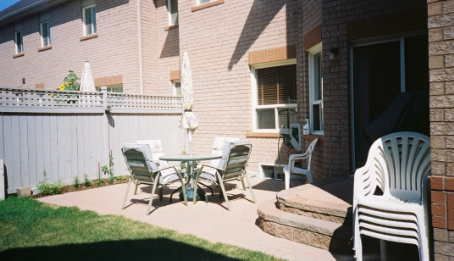 60 Snedden Ave, Aurora, L4G7K6 | Image 2