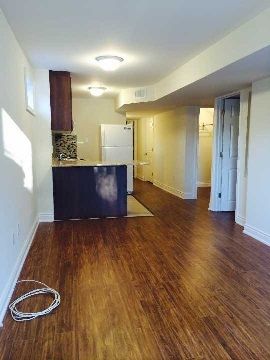 7 Gamble Glen Cres, Richmond Hill, L4S2T3 | Image 2