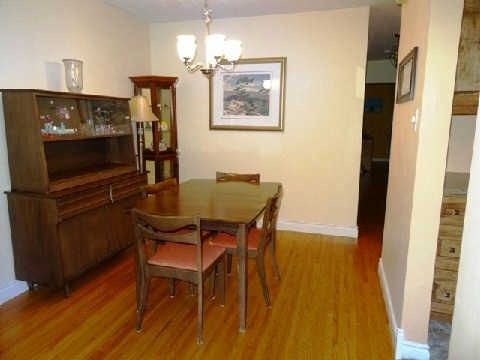 Main - 255 Penn Ave, Newmarket, L3Y2S4 | Image 3