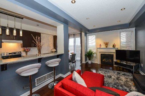 91 Staglin Crt, Markham, L6C 0M2 | Image 2