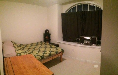 32 Truchard Ave, Markham, L6C0N2 | Image 2