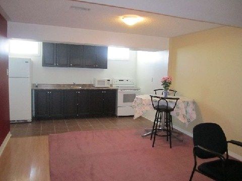 Bsmt - 294 Wildberry Cres, Vaughan, L4H2H6 | Image 2