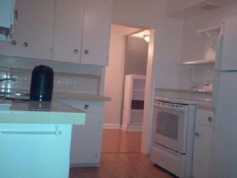 49 Don Mor Dr, Newmarket, L3Y1G8 | Image 3