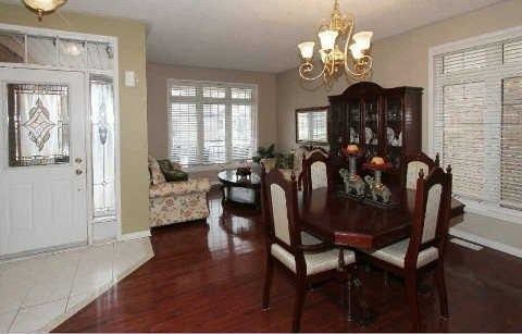 124 Alfred Paterson Dr, Markham, L6E1L5 | Image 3