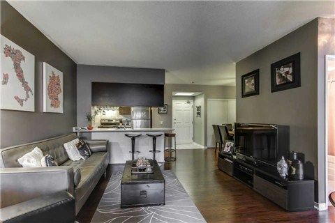 107A - 7398 Yonge St, Vaughan, L4J8J2 | Image 3