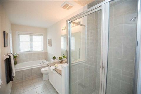 35 Hyacinth St, Markham, L6E 0P6 | Image 3