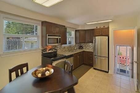 368 Balkan Rd, Richmond Hill, L4C2P1 | Image 2