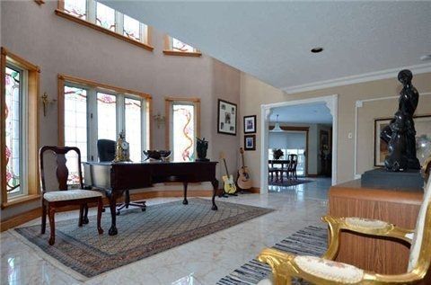 9 Forson Crt, Markham, L6C1A9 | Image 3