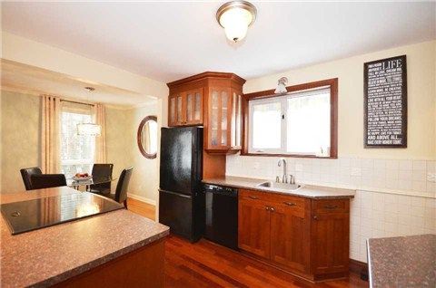 84 Murray Dr, Aurora, L4G2C3 | Image 3