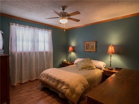 341 Pasadena Dr, Georgina, L4P2Z2 | Image 3