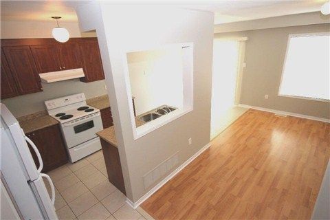 110 Expedition Cres, Whitchurch-Stouffville, L4J0J1 | Image 2