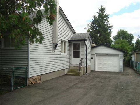 39 Windsor Dr, Whitchurch-Stouffville, L4A7X3 | Image 2