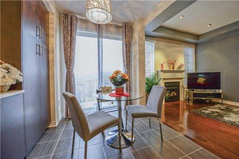 91 Staglin Crt, Markham, L6C 0M2 | Image 3